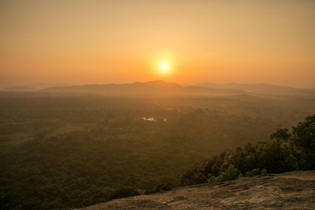 Lakmal Homestay ,10 Minutes To Sigiriya Rock Exterior photo